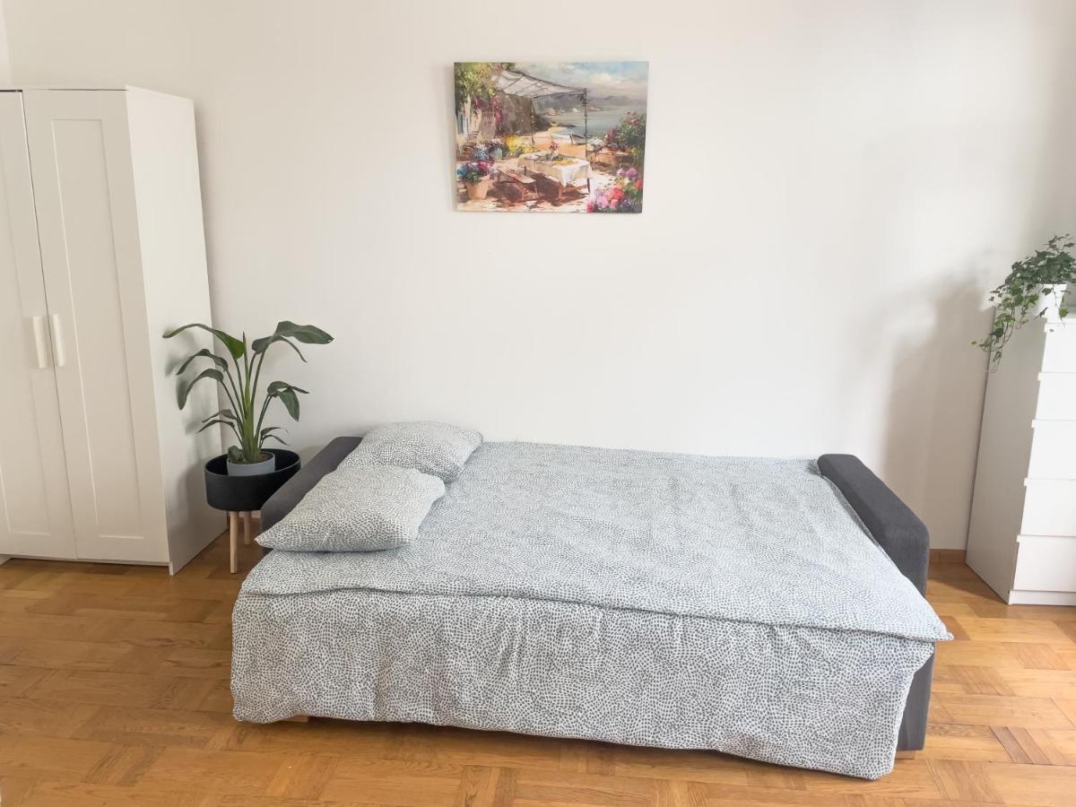 شقة فيينا  في Sunny Studio Near Central Station المظهر الخارجي الصورة